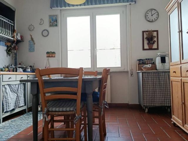 Villa Indipendente in vendita a Partaccia, Marina Di Massa