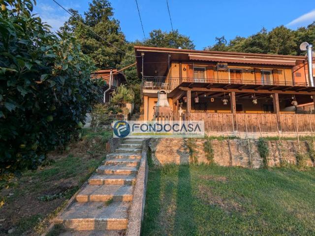 Villa Indipendente in vendita a Ca' di Cecco, Marina Di Massa