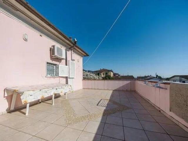 Villa Indipendente in vendita a Cinque Vie, Marina Di Massa