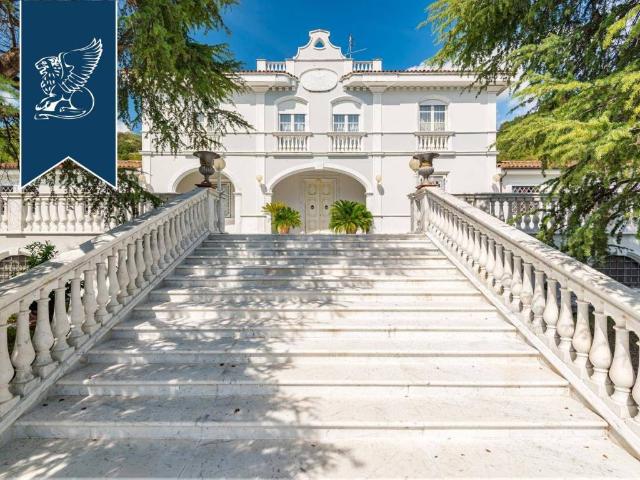 Villa Indipendente in vendita a San Lorenzo, Marina Di Massa