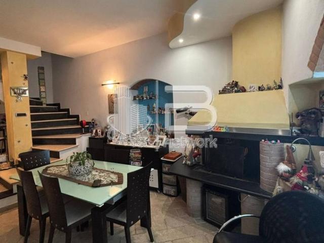 Villa Indipendente in vendita a Castagnola, Marina Di Massa