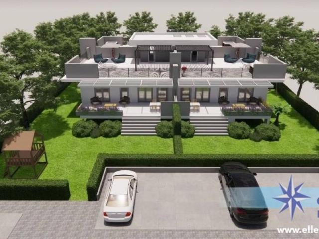 Villa Indipendente in vendita a Marina di Massa, Marina Di Massa