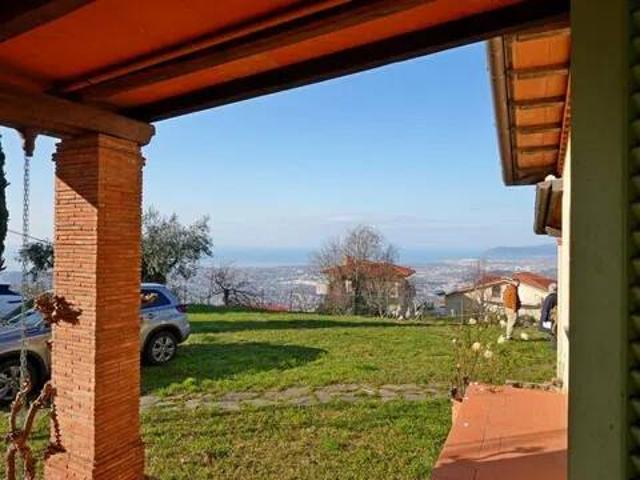 Villa Indipendente in vendita a San Carlo, Marina Di Massa