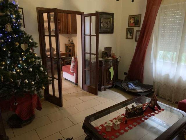 Villa Indipendente in vendita a San Carlo, Marina Di Massa
