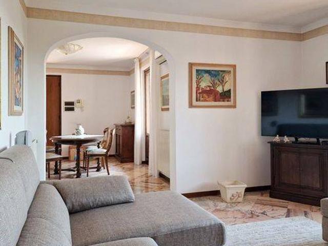 Villa Indipendente in vendita a San Carlo, Marina Di Massa