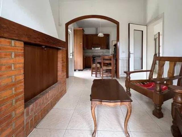 Villa Indipendente in vendita a Marina di Massa, Marina Di Massa
