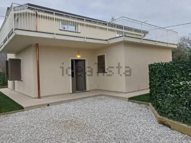 Villa Indipendente in vendita a Poggiolo, Marina Di Massa