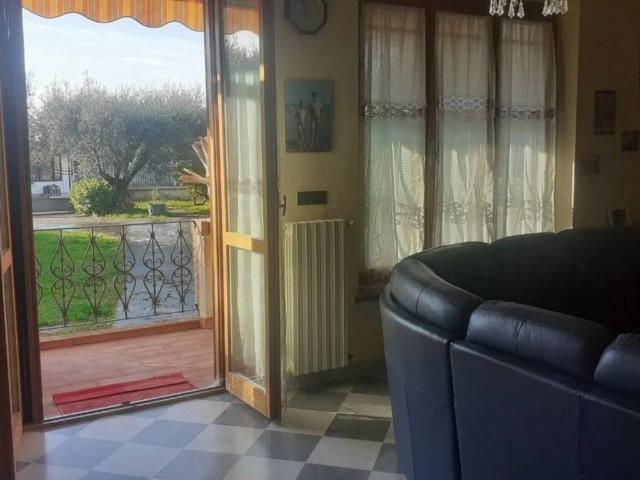 Villa Indipendente in vendita a Quercioli, Marina Di Massa