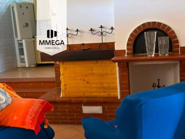 Villa Indipendente in vendita a Turano, Marina Di Massa