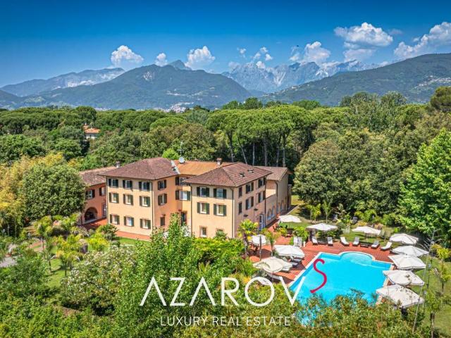 Villa Indipendente in vendita a Marina di Massa, Marina Di Massa