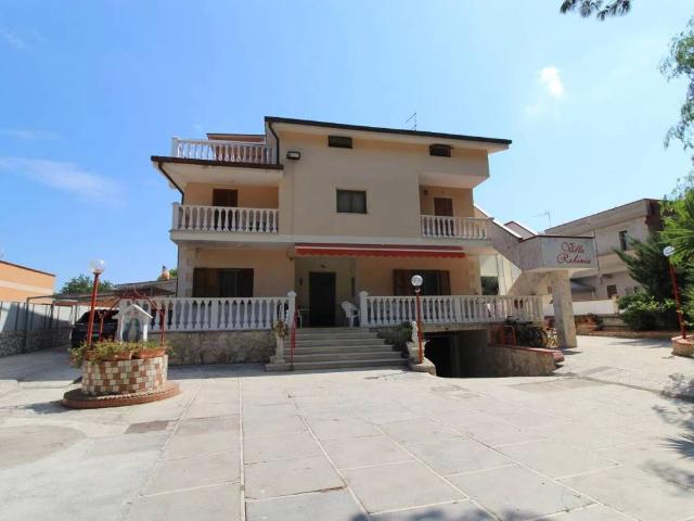 Villa Indipendente in vendita a Chiatona, Puglia