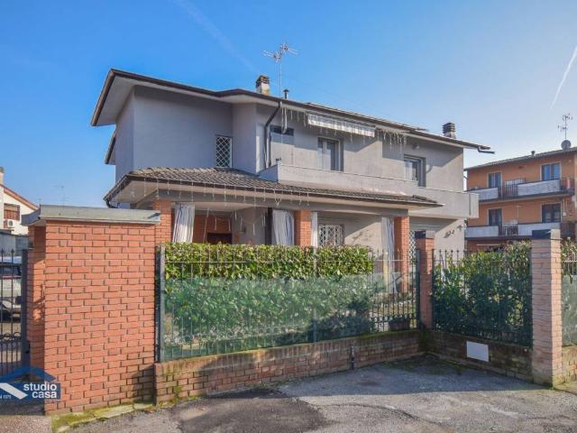 Villa Indipendente in vendita a Massalengo, Lombardia