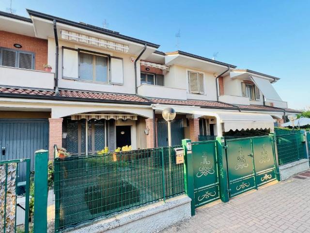 Villa Indipendente in vendita a Massalengo, Lombardia