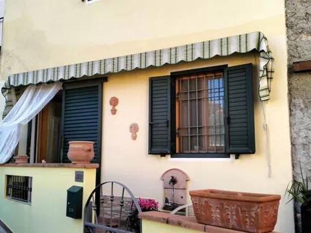 Villa Indipendente in vendita a Massarosa, Toscana