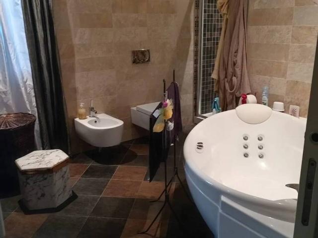 Villa Indipendente in vendita a Gualdo, Massarosa