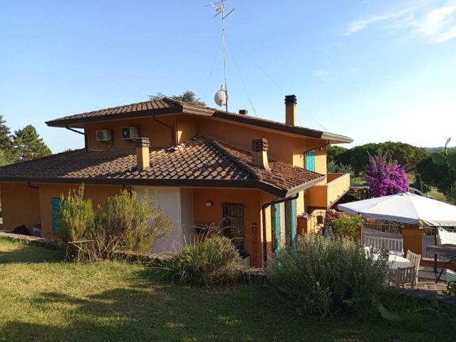 Villa Indipendente in vendita a Massarosa, Toscana