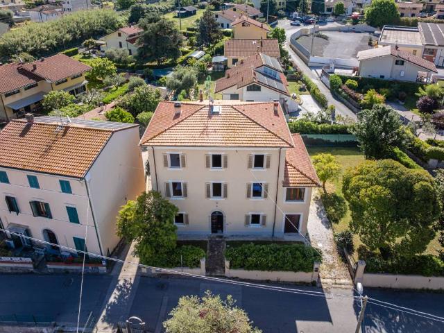 Villa Indipendente in vendita a Massarosa, Toscana