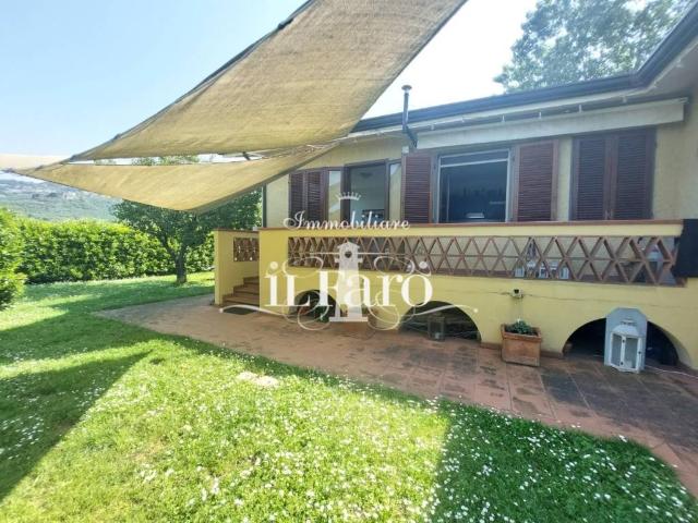 Villa Indipendente in vendita a Massarosa, Toscana