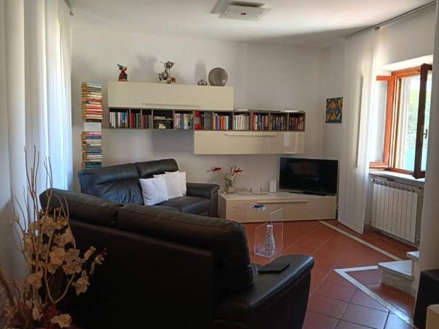 Villa Indipendente in vendita a Massarosa, Toscana