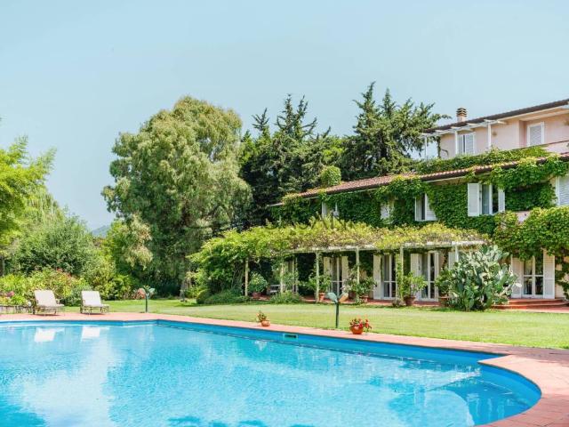 Villa Indipendente in vendita a Massarosa, Toscana