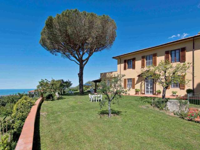 Villa Indipendente in vendita a Massarosa, Toscana