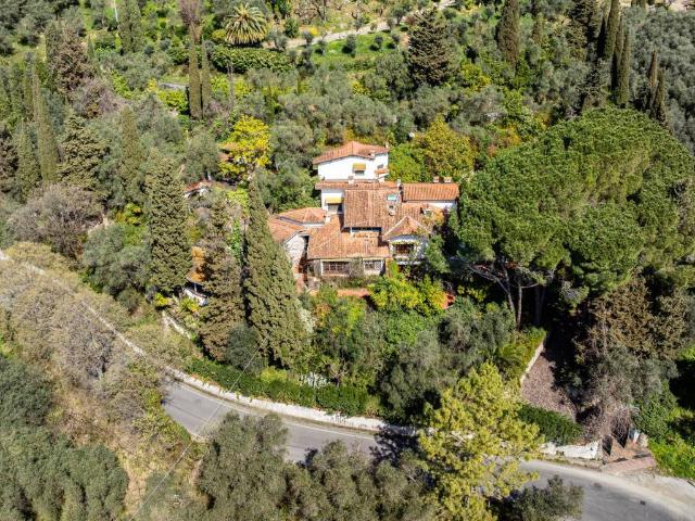 Villa Indipendente in vendita a Massarosa, Toscana