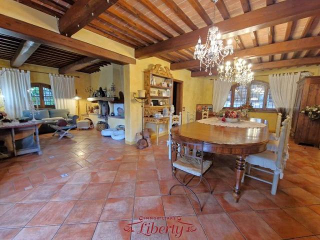 Villa Indipendente in vendita a Massarosa, Toscana
