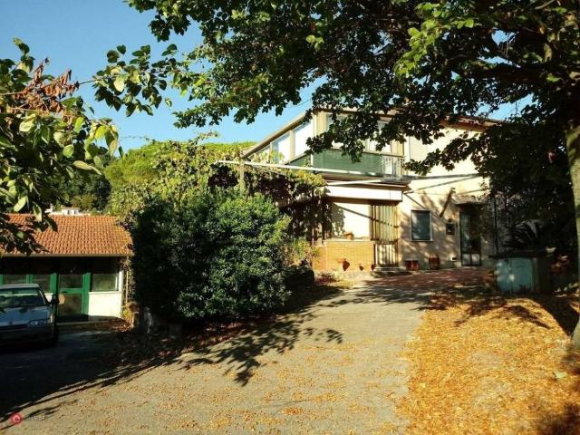 Villa Indipendente in vendita a Massarosa, Toscana