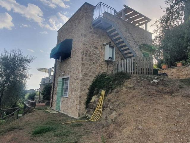 Villa Indipendente in vendita a Massarosa, Toscana
