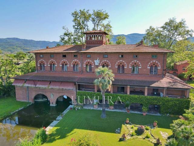 Villa Indipendente in vendita a Massarosa, Toscana