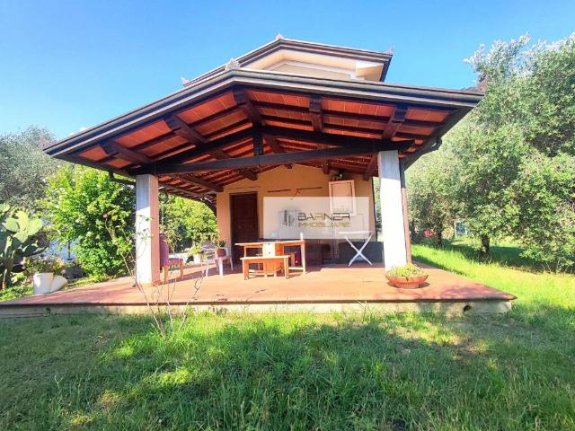 Villa Indipendente in vendita a Massarosa, Toscana