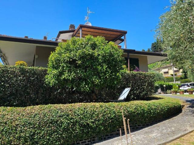 Villa Indipendente in vendita a Massarosa, Toscana