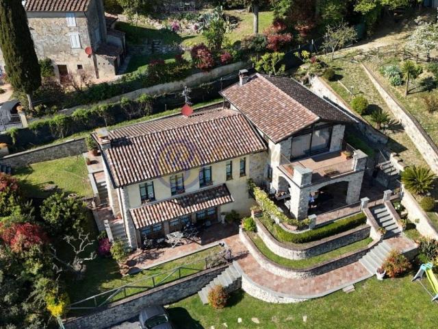 Villa Indipendente in vendita a Botrici, Massarosa