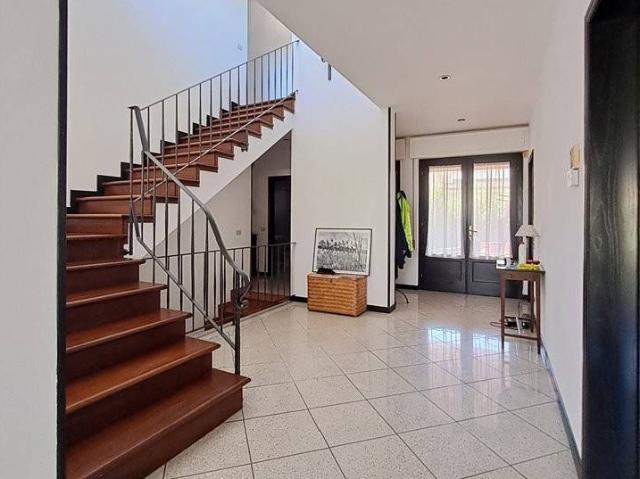Villa Indipendente in vendita a Bozzano, Massarosa
