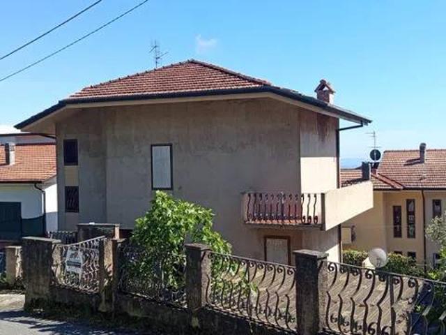 Villa Indipendente in vendita a Massarosa, Toscana