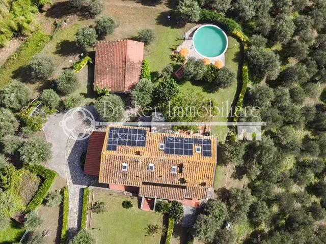 Villa Indipendente in vendita a Massarosa, Toscana