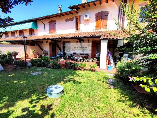 Villa Indipendente in vendita a Massarosa, Toscana