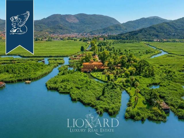 Villa Indipendente in vendita a Massarosa, Toscana