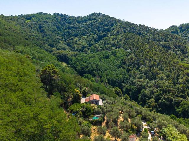 Villa Indipendente in vendita a Massarosa, Toscana