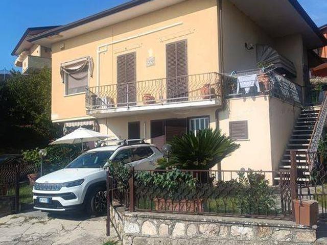 Villa Indipendente in vendita a Massarosa, Toscana