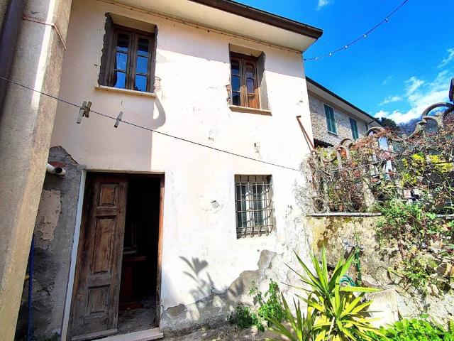 Villa Indipendente in vendita a Massarosa, Toscana