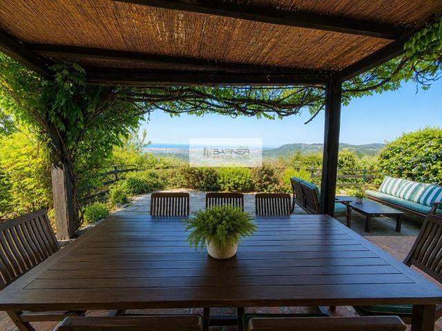 Villa Indipendente in vendita a Massarosa, Toscana