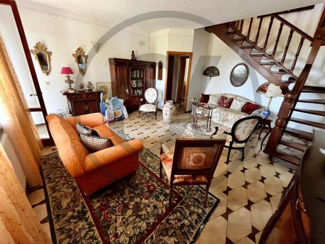 Villa Indipendente in vendita a Massarosa, Toscana