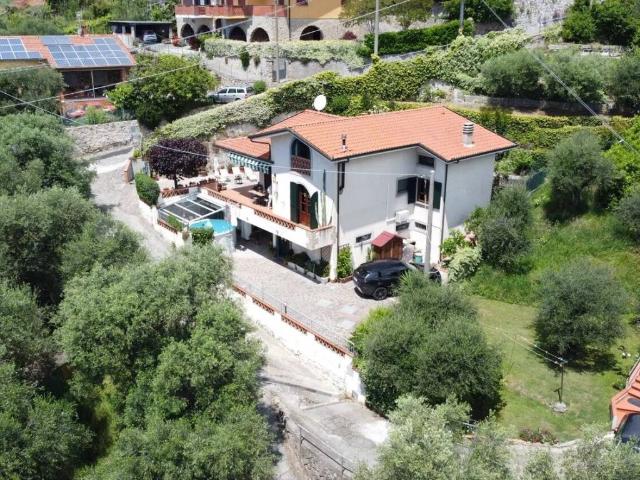 Villa Indipendente in vendita a Massarosa, Toscana