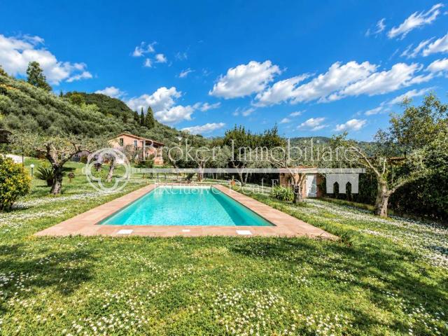 Villa Indipendente in vendita a Botrici, Massarosa