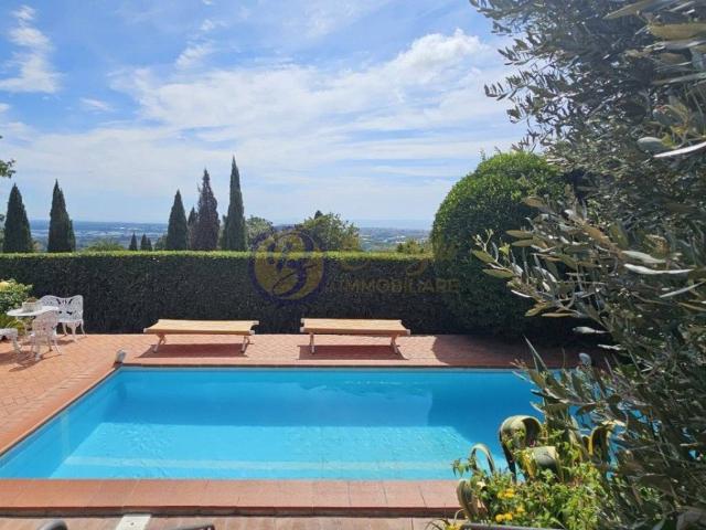 Villa Indipendente in vendita a Massarosa, Toscana