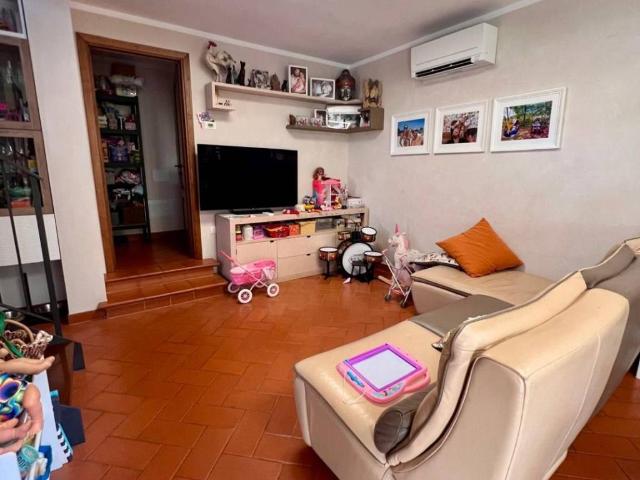 Villa Indipendente in vendita a Massarosa, Toscana