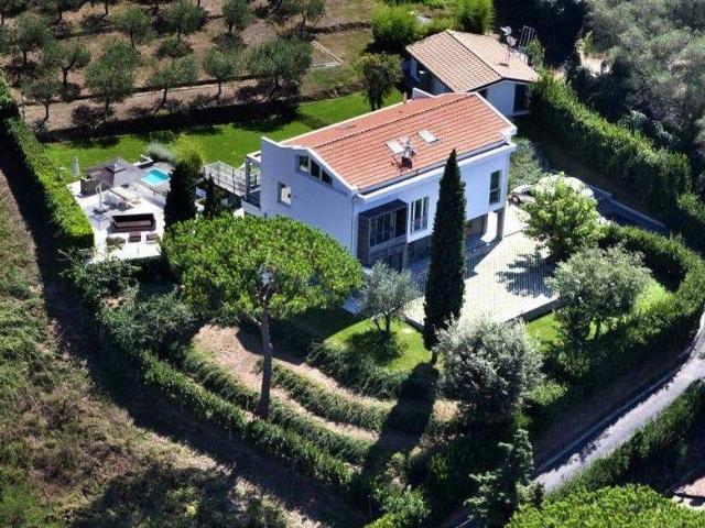Villa Indipendente in vendita a Massarosa, Toscana