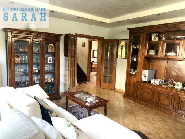 Villa Indipendente in vendita a Massarosa, Toscana