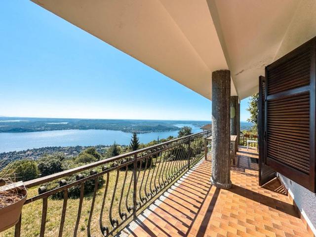 Villa Indipendente in vendita a San Salvatore, Piemonte